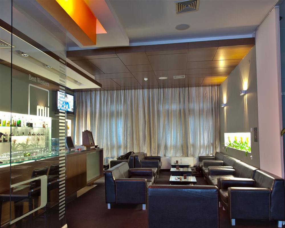 My Place Hotel Ni Restaurant foto