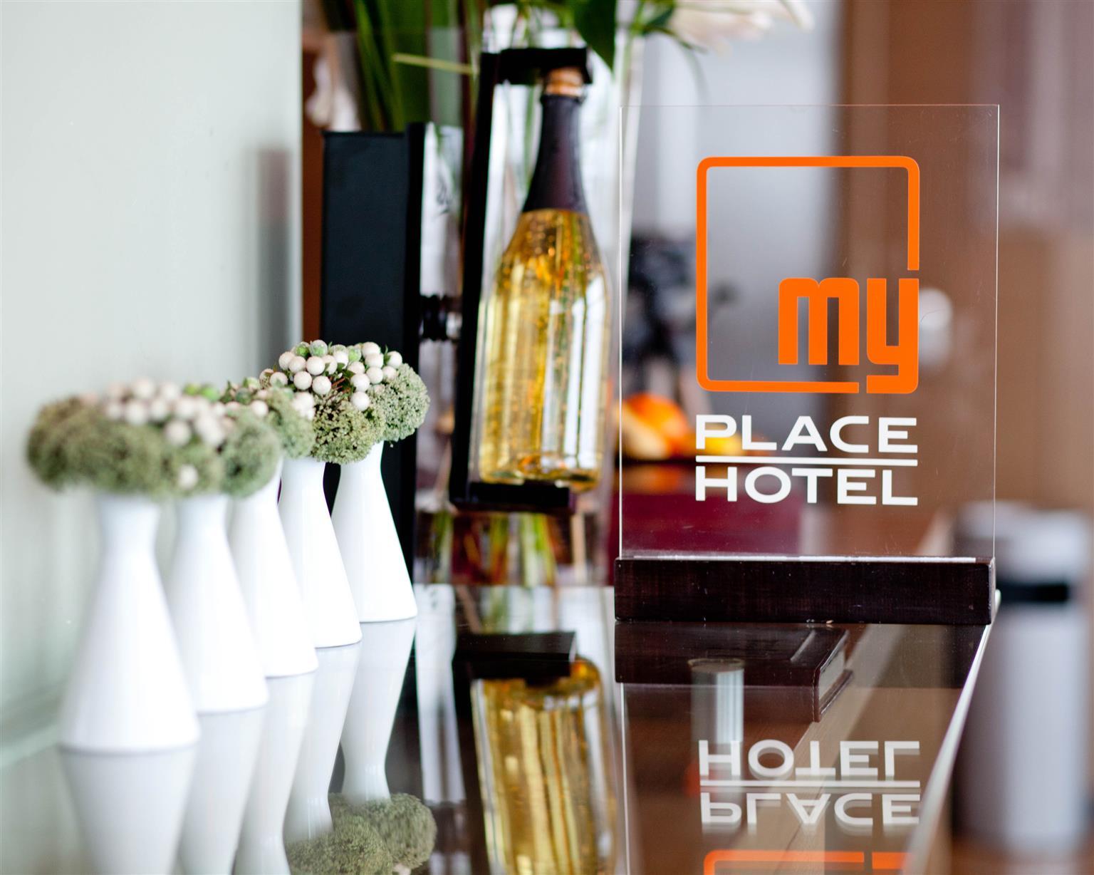 My Place Hotel Ni Exterior foto
